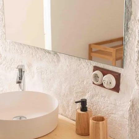 Pere Alcantara 40, 3 Bedroom House, Дом отдыха