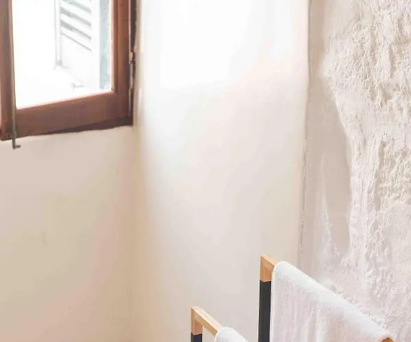 Pere Alcantara 40, 3 Bedroom House, Feriehus